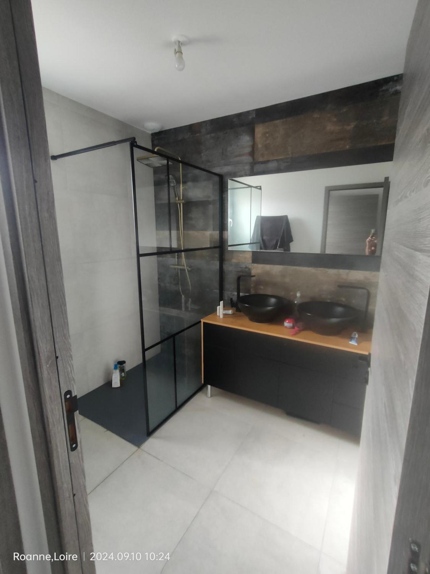 Chambre Dans Maison Plain-Pied Moderne Roanne Extérieur photo
